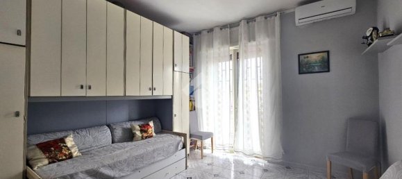 2 bedrooms Apartment in Naples, Italy No. 86342 3