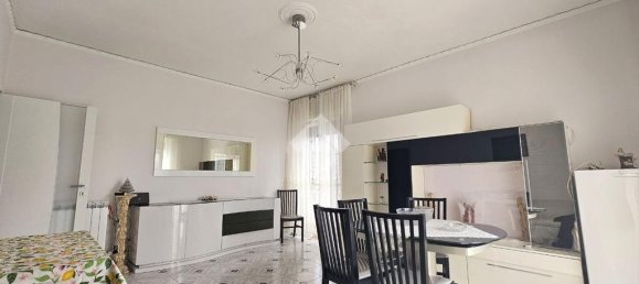 2 bedrooms Apartment in Naples, Italy No. 86342 9