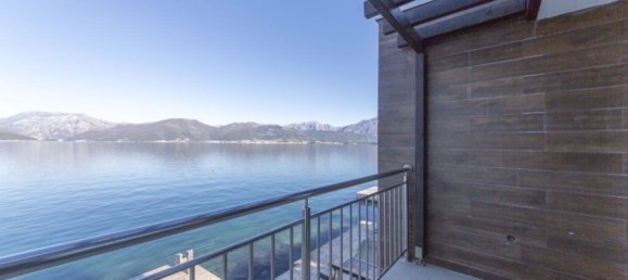 4 bedrooms Commercial property in Tivat, Montenegro No. 119 11