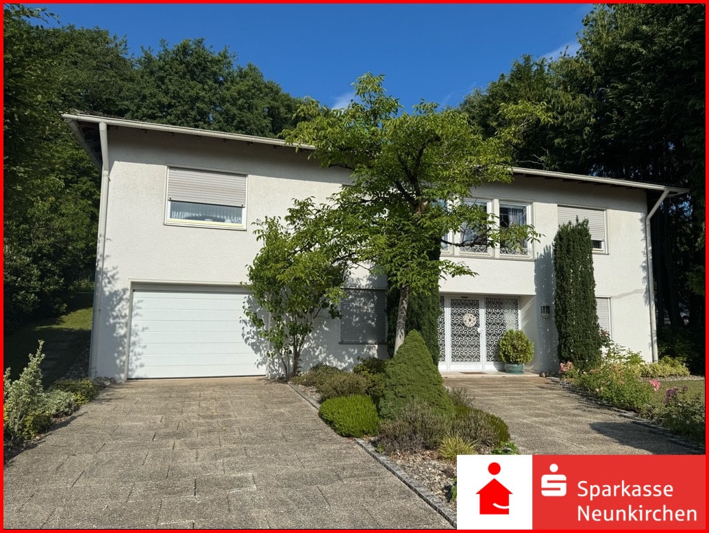 4 bedrooms House in Neunkirchen, Germany No. 272493