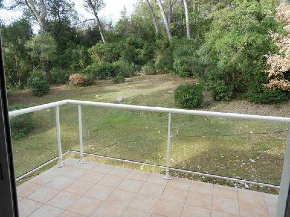 Studio in the Condo in Nimes, France No. 32187