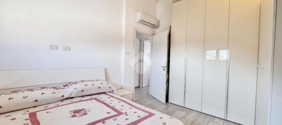 3 rooms Apartment in Seregno, Italy No. 288247 5