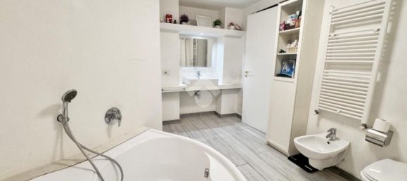 3 rooms Apartment in Seregno, Italy No. 288247 11