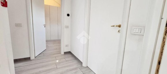 3 rooms Apartment in Seregno, Italy No. 288247 4