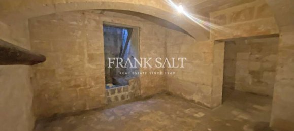 17m² Office in Bormla, Malta No. 12721 12