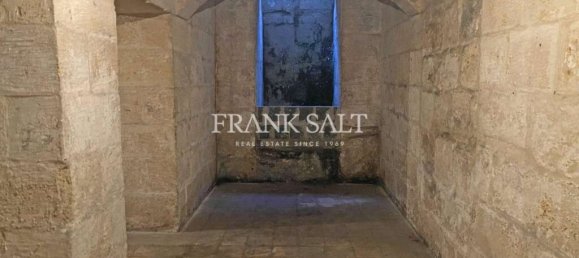 17m² Office in Bormla, Malta No. 12721 13