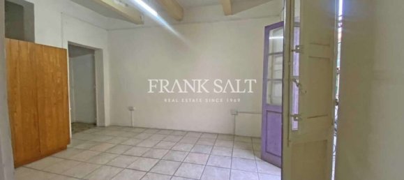 17m² Office in Bormla, Malta No. 12721 10