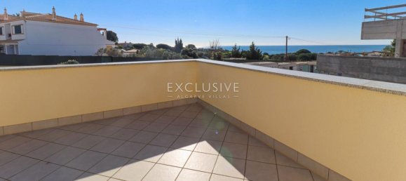 4 bedrooms Villa in Albufeira, Portugal No. 7687 12
