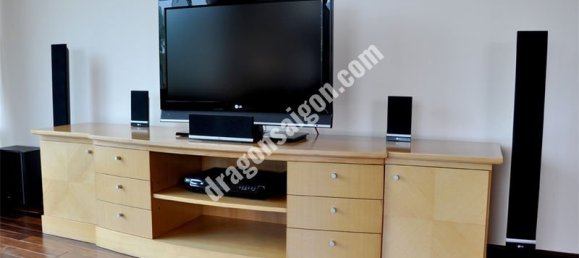 3 bedrooms Apartment in District 3, Vietnam No. 11050 4