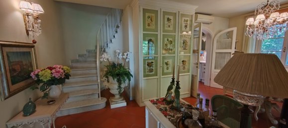 4 bedrooms Villa in Forte dei Marmi, Italy No. 194154 4