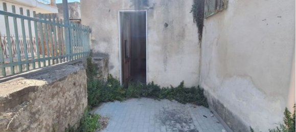 3 Schlafzimmer Haus in Poggiomarino, Italy, Nr. 336317 6