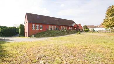 6 rooms House in Furstenfeld, Austria No. 63401