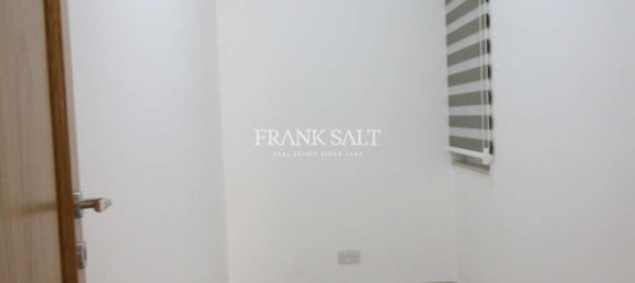 3 bedrooms Apartment in Sliema, Malta No. 9344 28