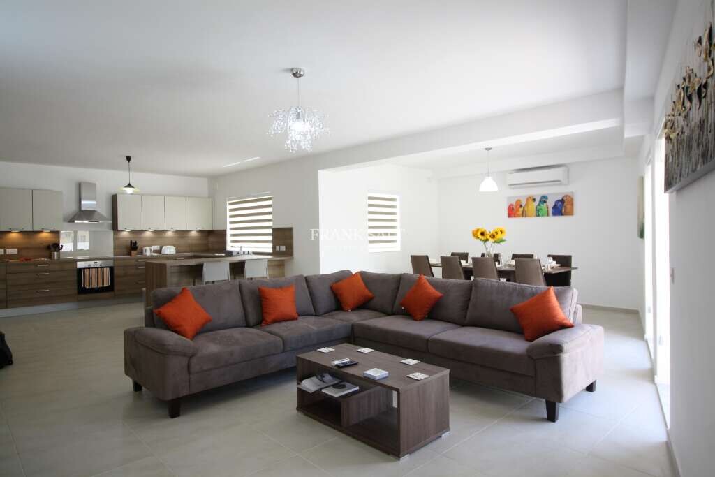 3 bedrooms Apartment in Sliema, Malta No. 9344