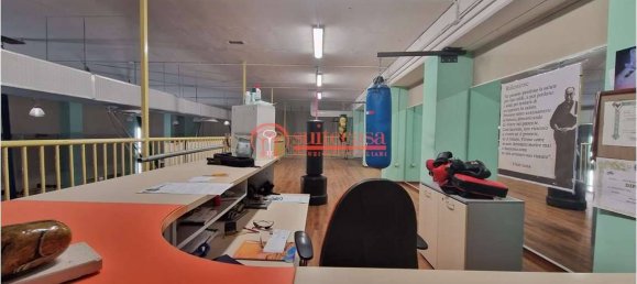 1-Zimmer Gewerbliche Immobilie in Trani, Italy, Nr. 53360 22