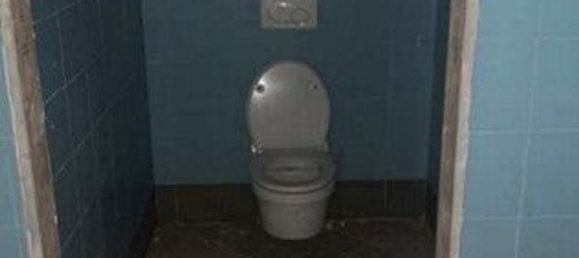 233m² Warehouse in Cesena, Italy No. 337079 9