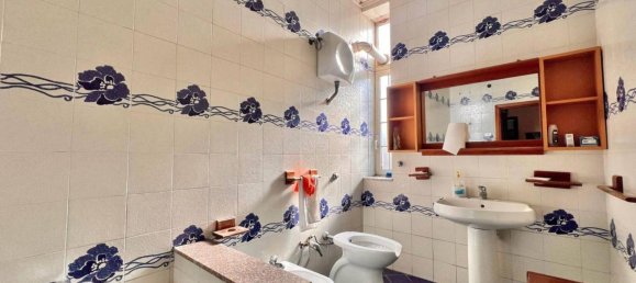 Apartamento de 4 habitaciónes en Pozzuoli, Italy No. 31805 28