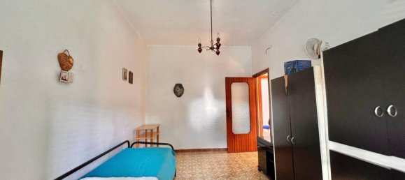 Apartamento de 4 habitaciónes en Pozzuoli, Italy No. 31805 25
