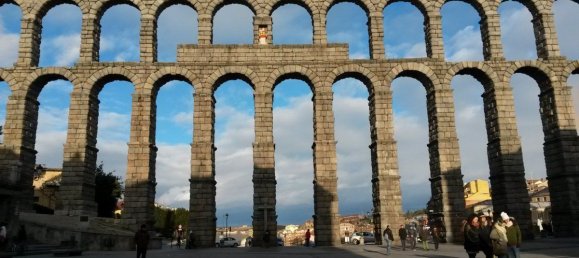 Propiedad comercial en Segovia, Spain 3750 m² No. 108102 8