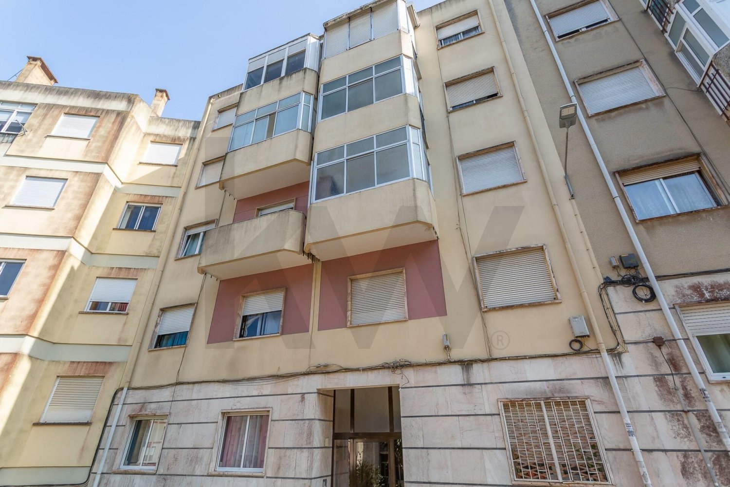 2 غرف نوم شقة في Amadora, Portugal رقم 197801