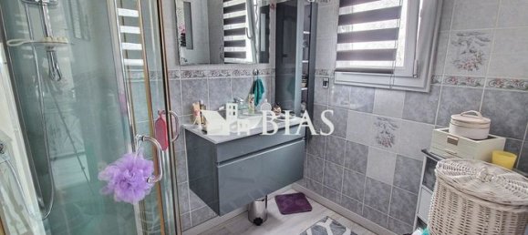 4 bedrooms House in Seine-Maritime, France No. 353904 13