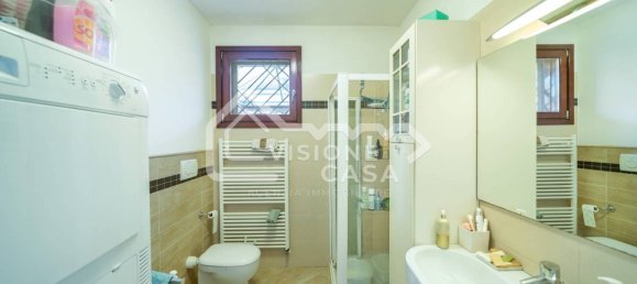 2 bedrooms House in Reggio Emilia, Italy No. 301397 9