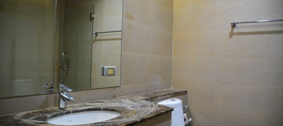 4 bedrooms Condo in Bangkok, Thailand No. 6825 17