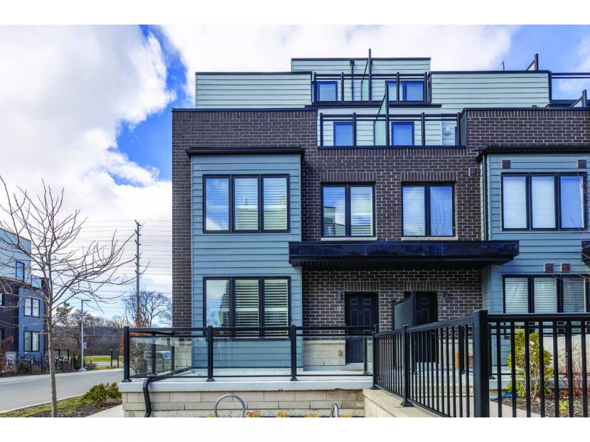 4 bedrooms House in Mississauga, Canada No. 98