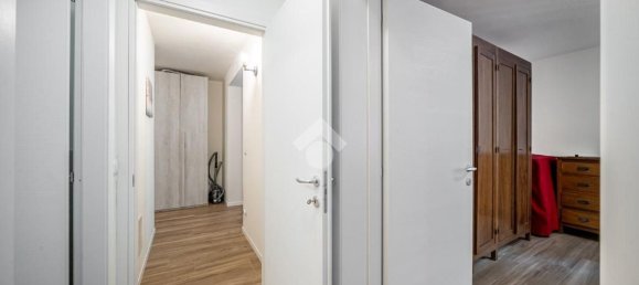 5 rooms Apartment in Roveré Veronese, Italy No. 300907 26