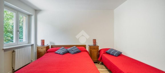 5 rooms Apartment in Roveré Veronese, Italy No. 300907 11