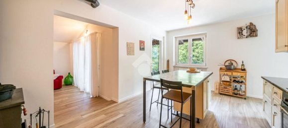 5 rooms Apartment in Roveré Veronese, Italy No. 300907 3