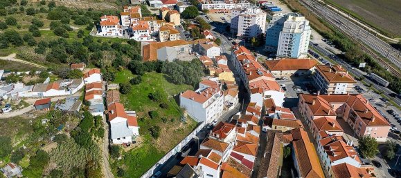 2 bedrooms House in Lisbon, Portugal No. 49851 21