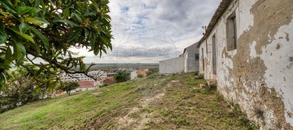 2 bedrooms House in Lisbon, Portugal No. 49851 2