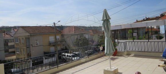 Casa de 5 dormitorios en Odivelas, Portugal No. 32207 2