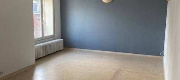 3 chambres Appartement à Saint-Quentin, France No. 92484 5