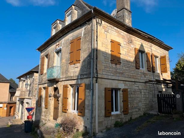 5 bedrooms House in Ayen, France No. 304937