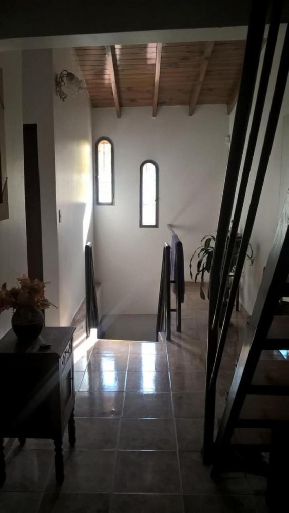 5 bedrooms House in Buenos Aires, Argentina No. 68433