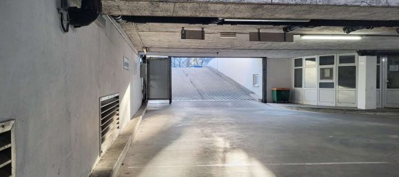 موقف سيارات في Dresden, Germany رقم 223422 9