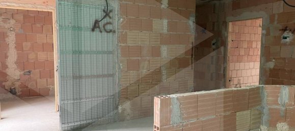 Квартира с 4 комнатами в Бари, Италия № 29154 9