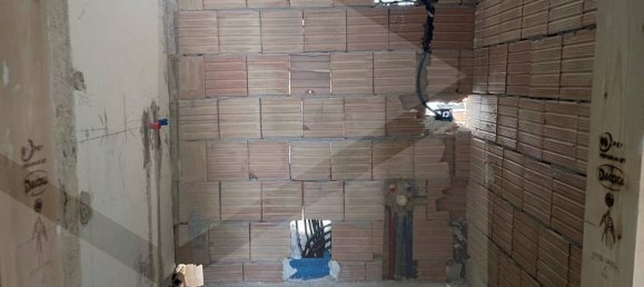 Квартира с 4 комнатами в Бари, Италия № 29154 8