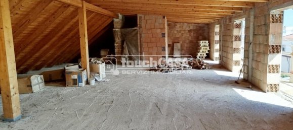 Здание 340м² в Лушано, Италия № 8827 20