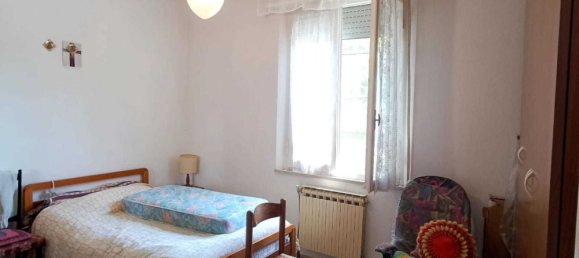 Дом с 5 комнатами в Поджо Берни, Италия № 162263 3