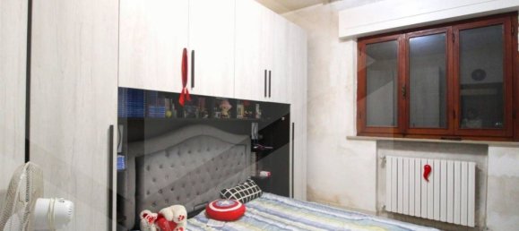 7 rooms Apartment in Santa Maria a Monte, Italy No. 18234 16