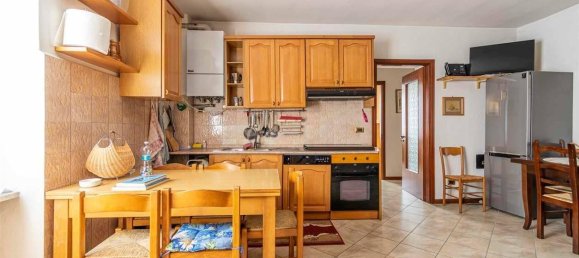 Apartamento de 3 divisões em San Giovanni Bianco, Italy N.º 23886 6