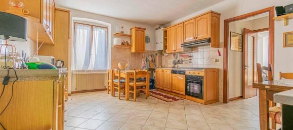 Apartamento de 3 divisões em San Giovanni Bianco, Italy N.º 23886 5