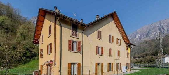 Apartamento de 3 divisões em San Giovanni Bianco, Italy N.º 23886 2