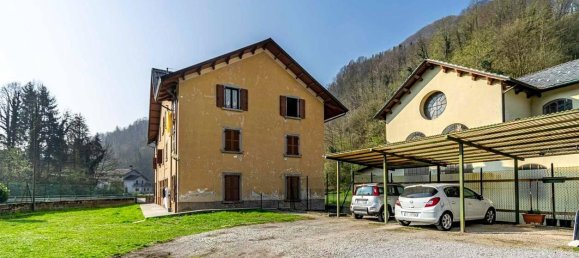 Apartamento de 3 divisões em San Giovanni Bianco, Italy N.º 23886 3