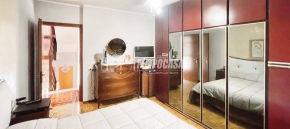 3 bedrooms House in Paullo, Italy No. 77588 46