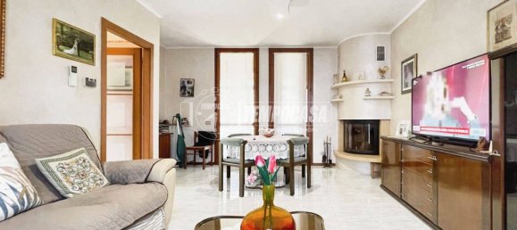 3 bedrooms House in Paullo, Italy No. 77588 21