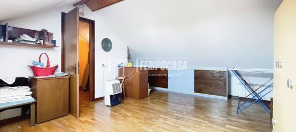 3 bedrooms House in Paullo, Italy No. 77588 54